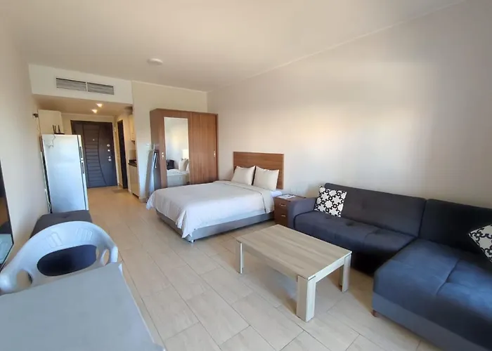 Aldau Heights Cozy Big Apartman Gurdaka